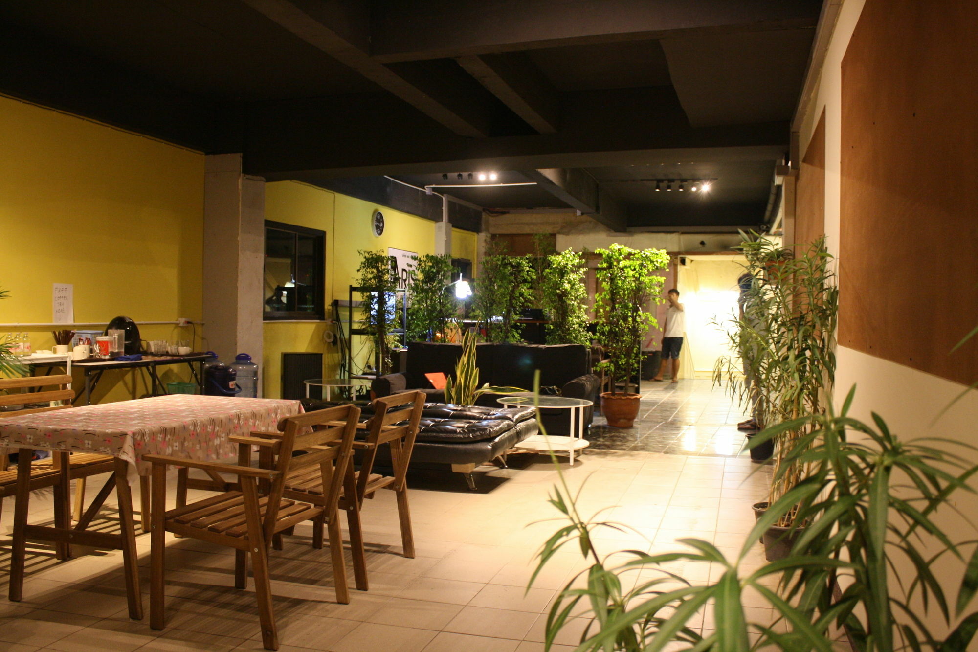 The Mixx Hostel Bangkok Exterior photo