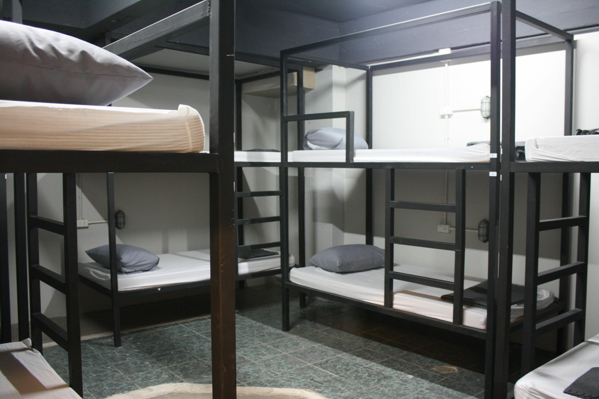 The Mixx Hostel Bangkok Exterior photo
