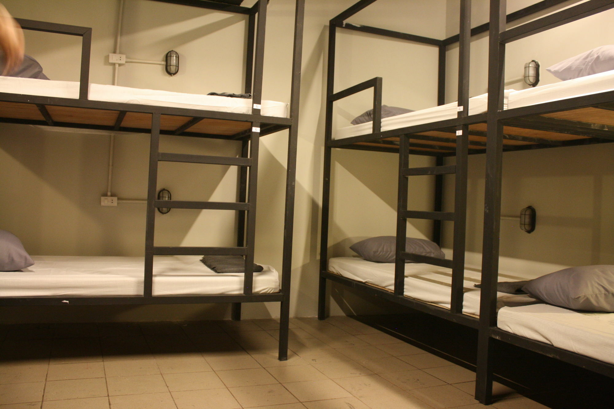 The Mixx Hostel Bangkok Exterior photo
